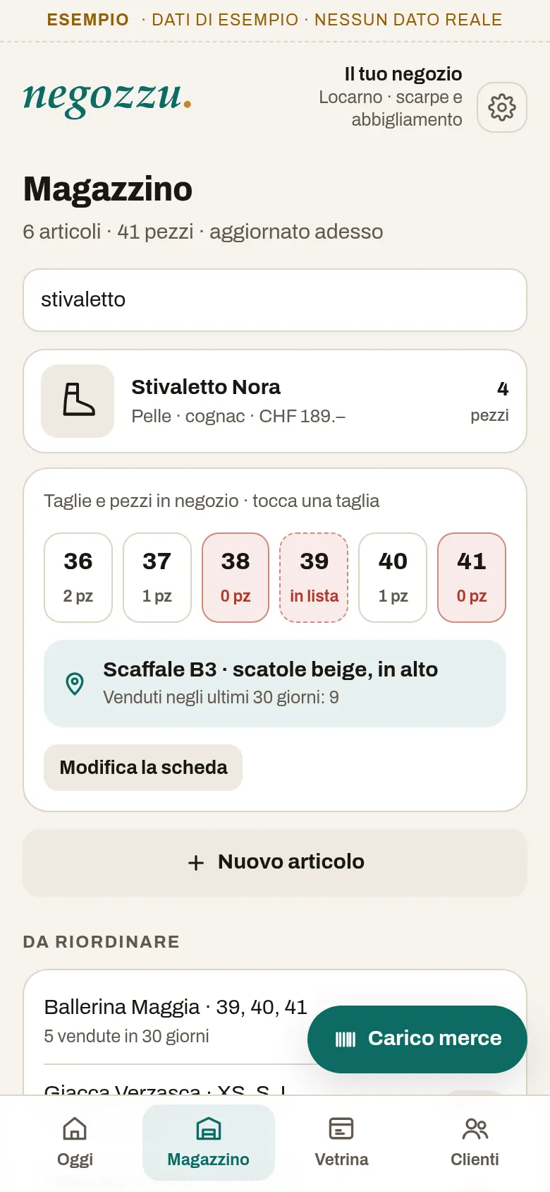 Lo stivaletto Nora in magazzino: i pezzi di ogni taglia, il 38 finito, il 39 con una cliente in lista e lo scaffale dove sta